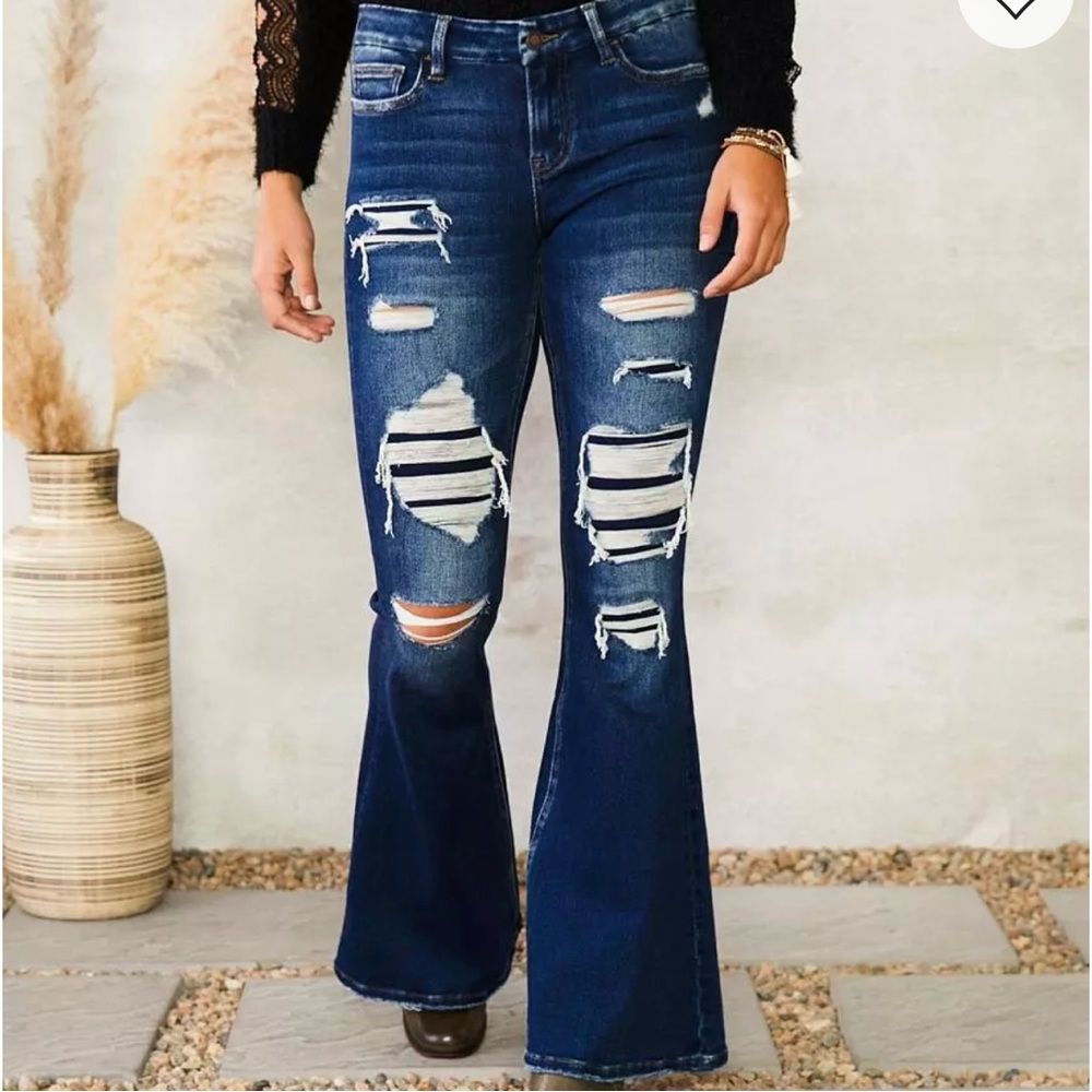 NWT Bridge by gly Hudson Super Flare Distressed Jeans Size 31/34